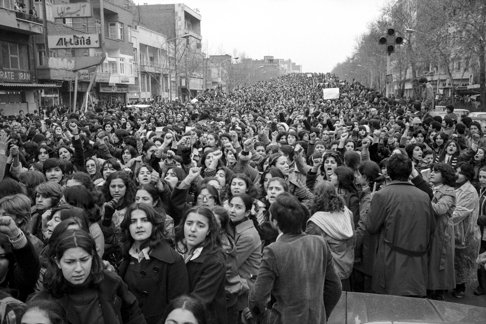 راهپیمایی ضد حجاب اجباری